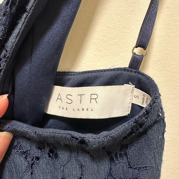 ASTR The Label Womens Blue Lace Spaghetti Strap Dress Size small - Picture 4 of 5